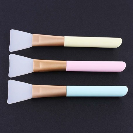 Pinceau silicone pour soin visage (Silicone brush)